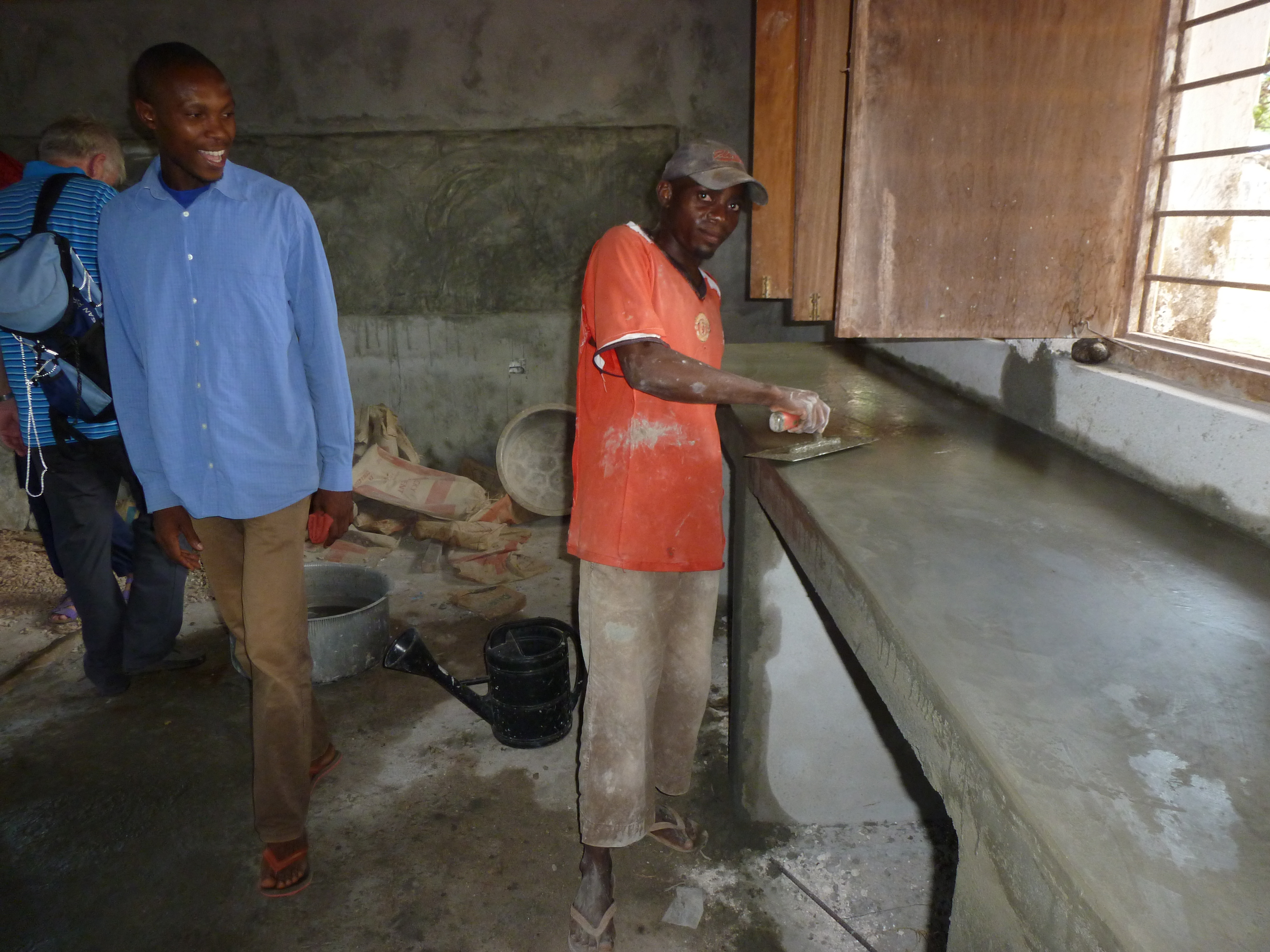 2015: Inrichting wetenschapslab in KIZIMKAZI MKUNGUNI SECONDARY SCHOOL