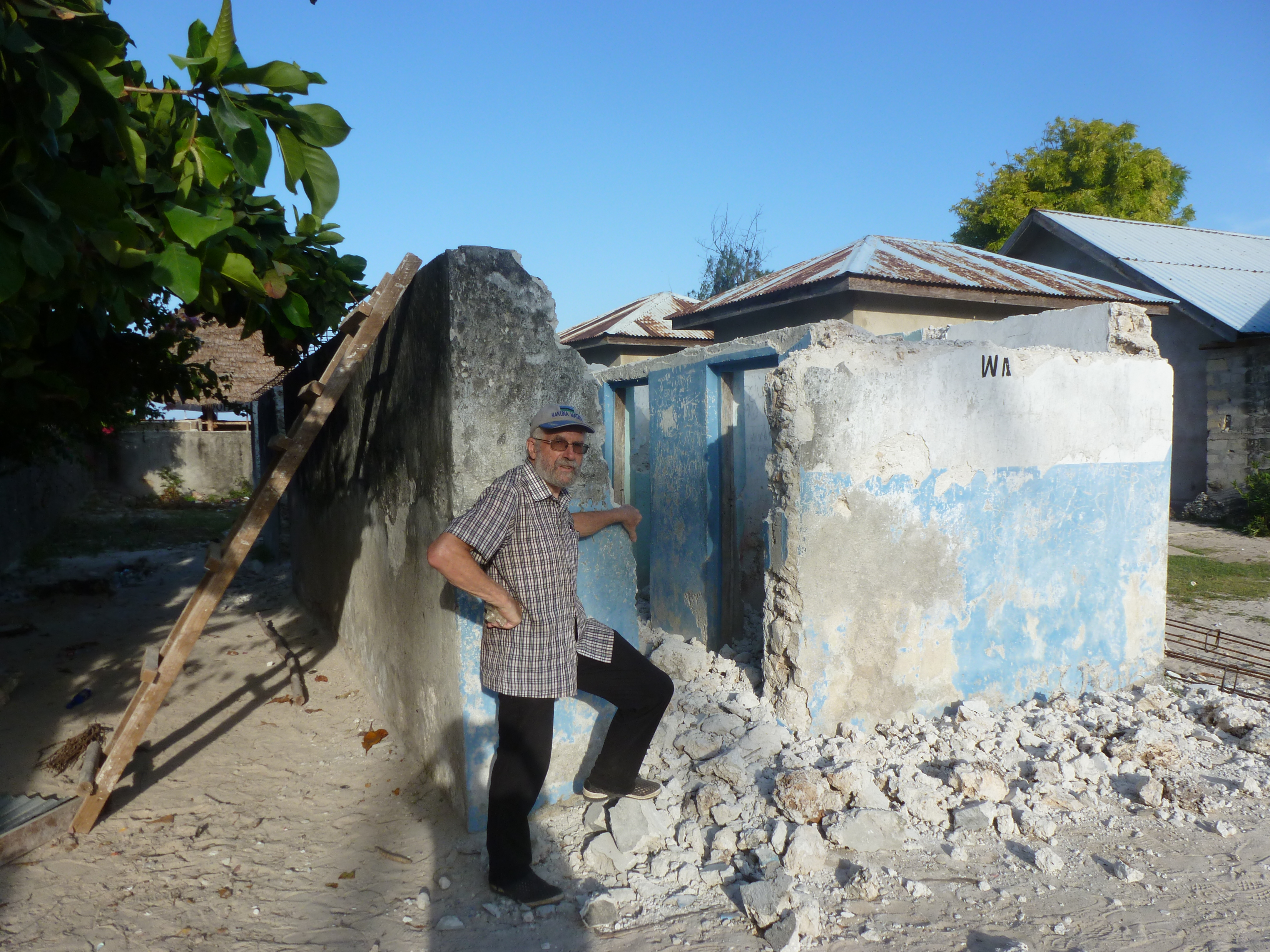 2022: Renovatie van het toilet§gebouw in JAMBIANI PRIMARY SCHOOL
